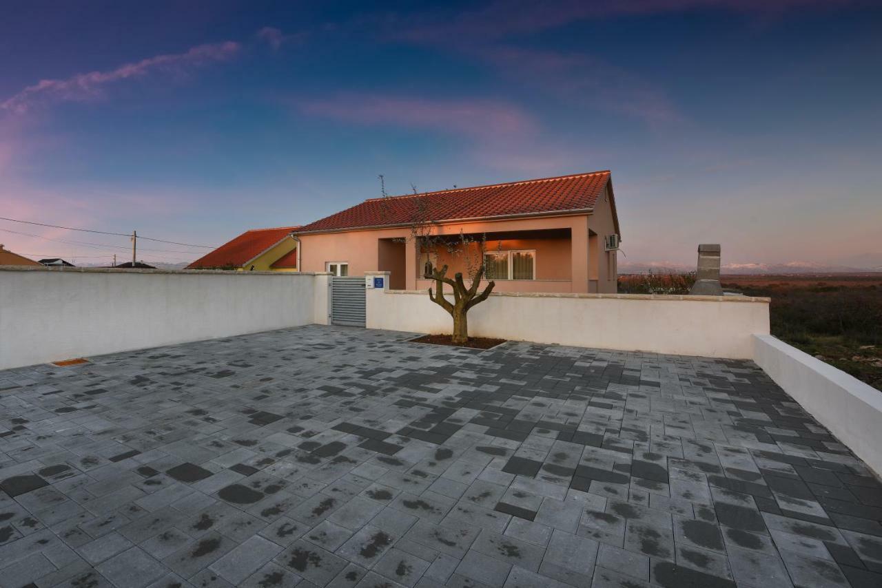 Holiday Home Luka Zadar Exterior photo