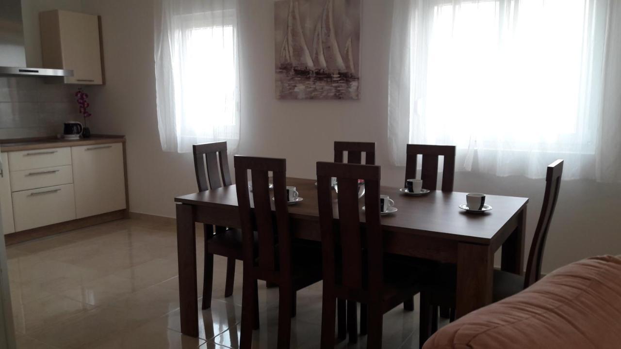 Holiday Home Luka Zadar Exterior photo